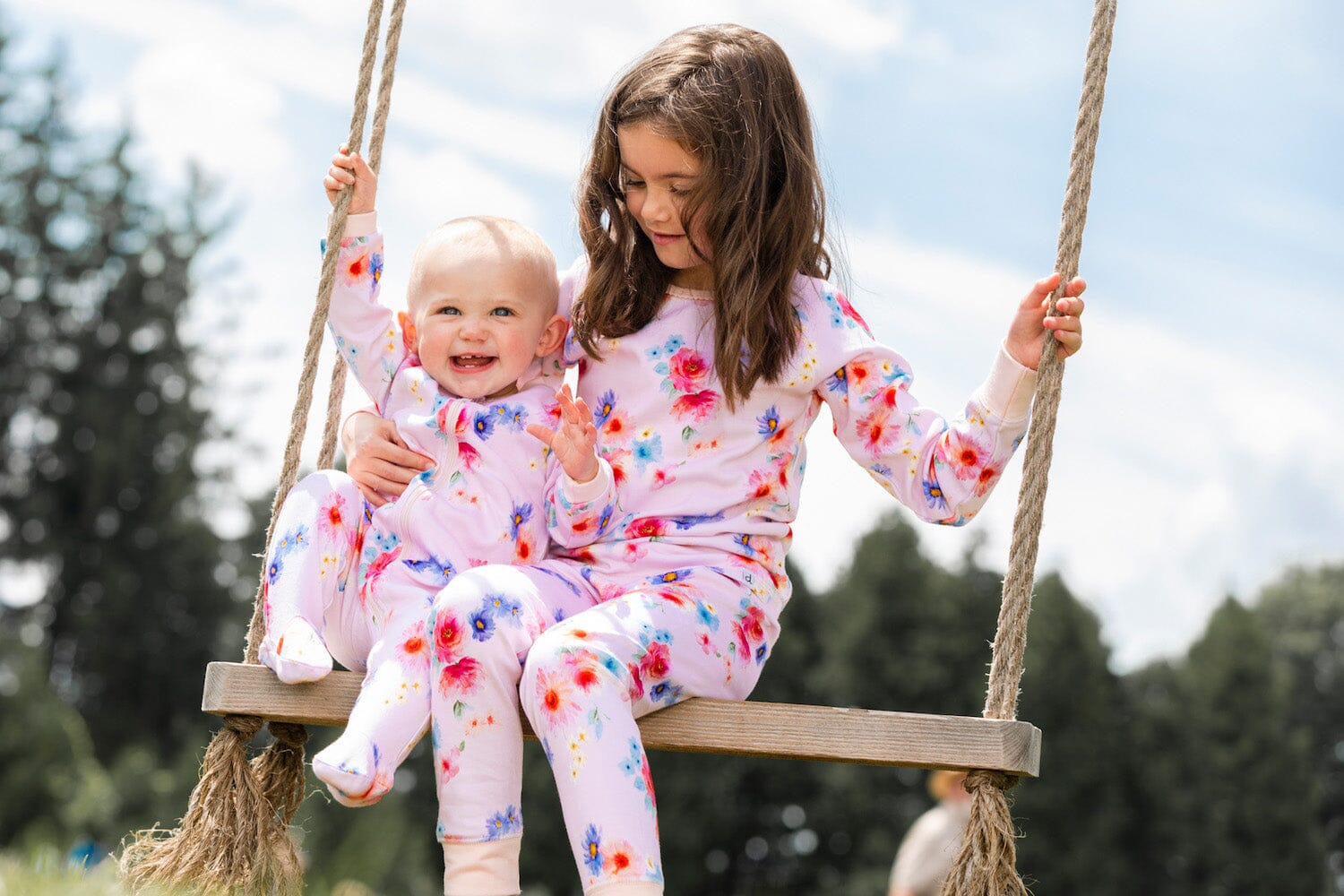 How to dress baby for sleep