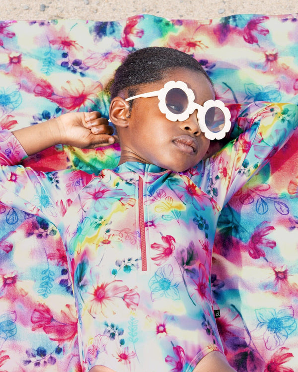 Printed Beach Towel Butterflies On Multicolored Background Swimwear Deux par Deux