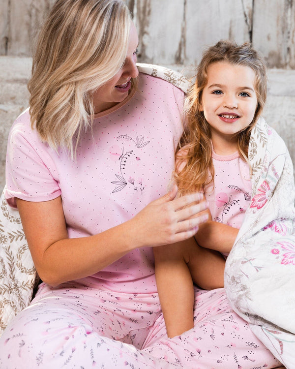 Women'S Printed Organic Cotton Two-Piece Pajama Set Small Pink Flowers On Pale Pink Background - G30PG16_028