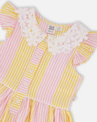 Sleeveless Dress With Crochet Peter Pan Collar Pink And Yellow Stripes - H30I85_3H137
